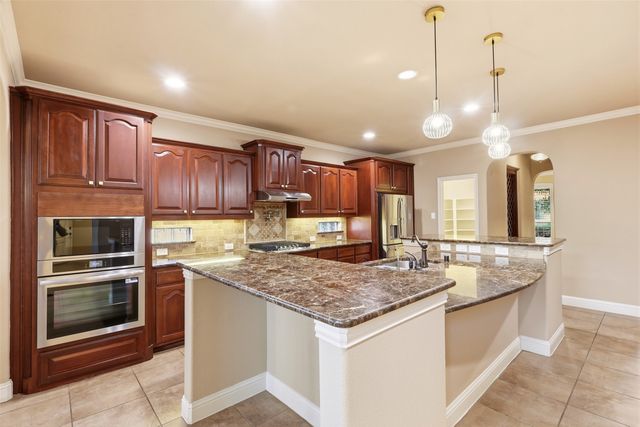 627 Seymour Drive, Frisco, TX 75033