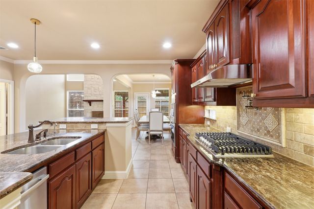 627 Seymour Drive, Frisco, TX 75033