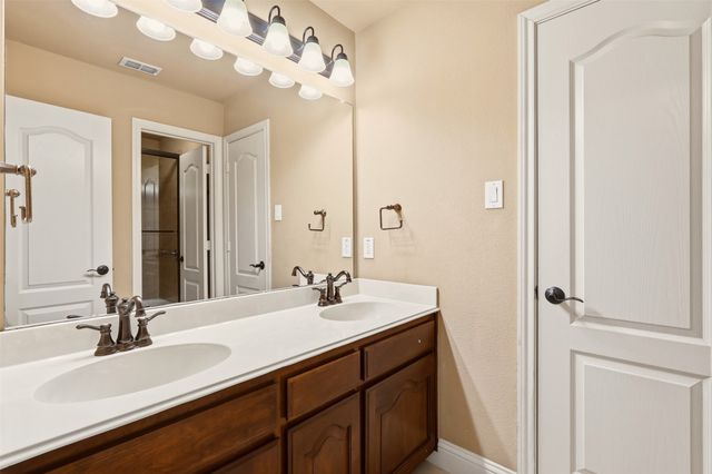 627 Seymour Drive, Frisco, TX 75033