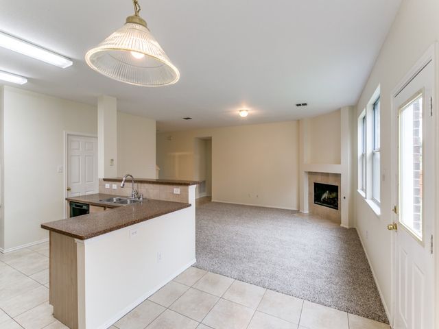 1105 Windhaven Circle, Lewisville, TX 75067