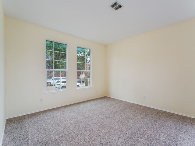 1105 Windhaven Circle, Lewisville, TX 75067