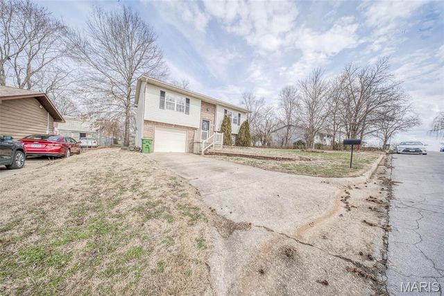 1805 Briarwood Drive, Rolla, MO 65401