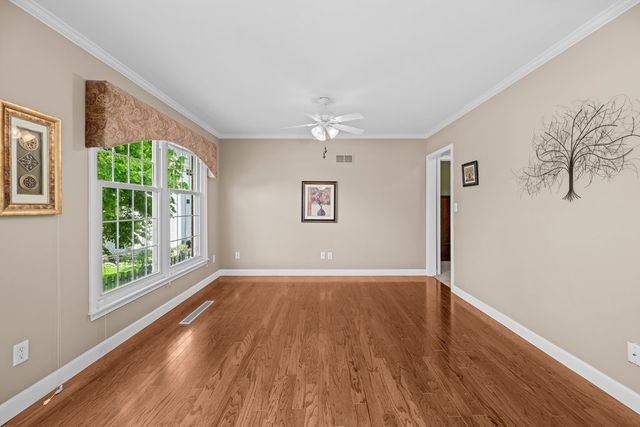 3215 E Locust Street 15, Davenport, IA 52803