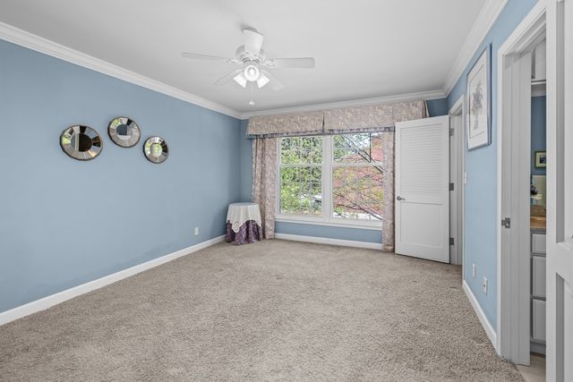 3215 E Locust Street 15, Davenport, IA 52803