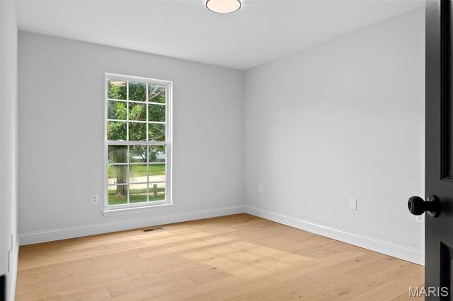 408 Coventry Trail Lane, Maryland Heights, MO 63043