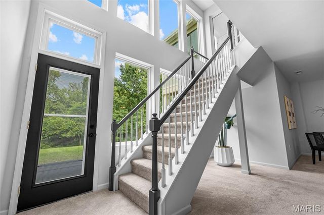 408 Coventry Trail Lane, Maryland Heights, MO 63043