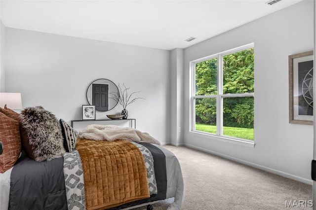 408 Coventry Trail Lane, Maryland Heights, MO 63043