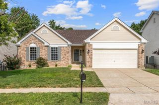 408 Coventry Trail Lane, Maryland Heights, MO 63043