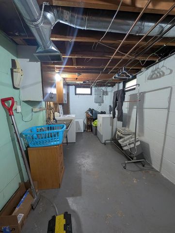 4059 S Alexander AVENUE, Saint Francis, WI 53235