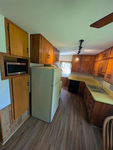 4059 S Alexander AVENUE, Saint Francis, WI 53235