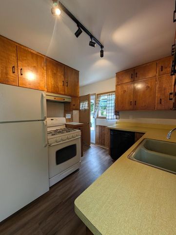 4059 S Alexander AVENUE, Saint Francis, WI 53235