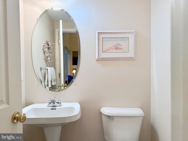 176 OCTOBER GLORY AVE, Ocean View, DE 19970