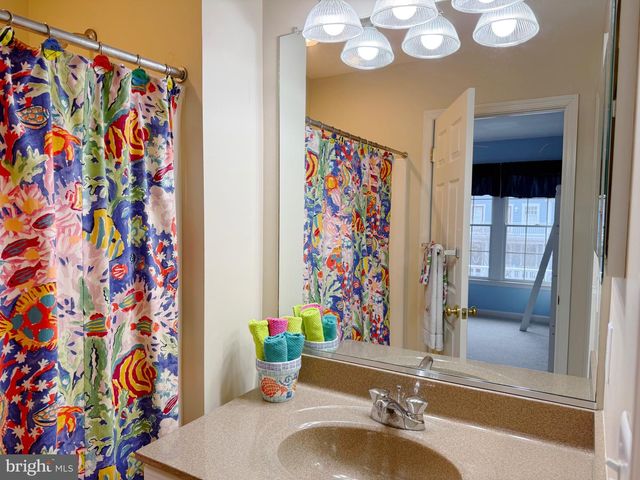 176 OCTOBER GLORY AVE, Ocean View, DE 19970