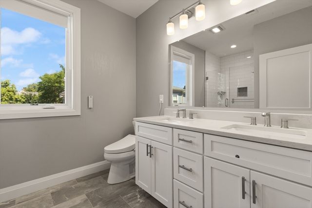 91 Crafts St 91, Newton, MA 02458