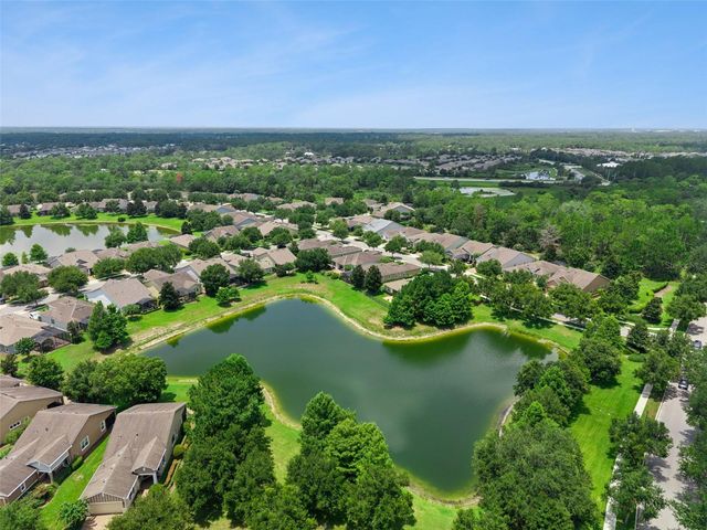 1121 GARDENSHIRE LANE, Deland, FL 32724
