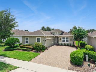 1121 GARDENSHIRE LANE, Deland, FL 32724