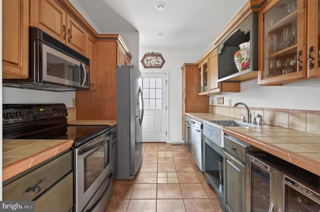 1931 TEMPLE RD, Pottstown, PA 19465