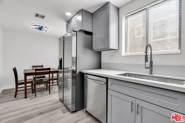 15125 Nordhoff Street 20, North Hills, CA 91343