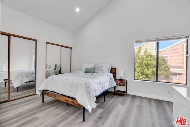 15125 Nordhoff Street 20, North Hills, CA 91343