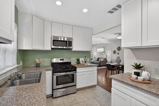 4424 12th Ave, Sacramento, CA 95820