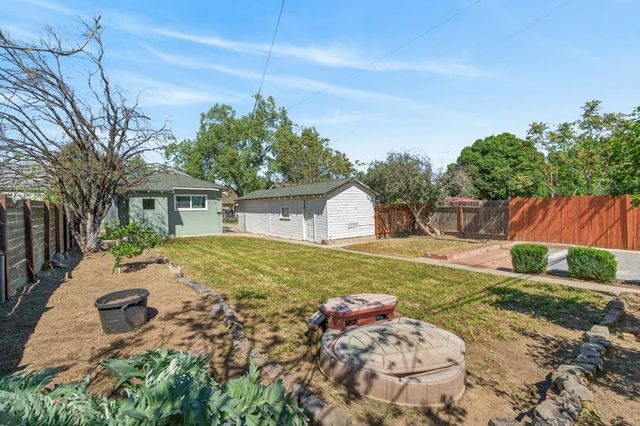 4424 12th Ave, Sacramento, CA 95820