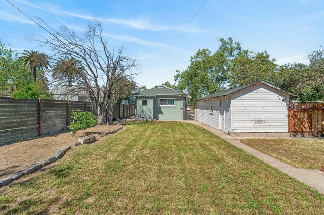 4424 12th Ave, Sacramento, CA 95820