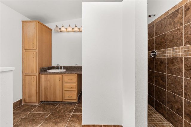 255 SW Railroad St, Creston, WA 99117