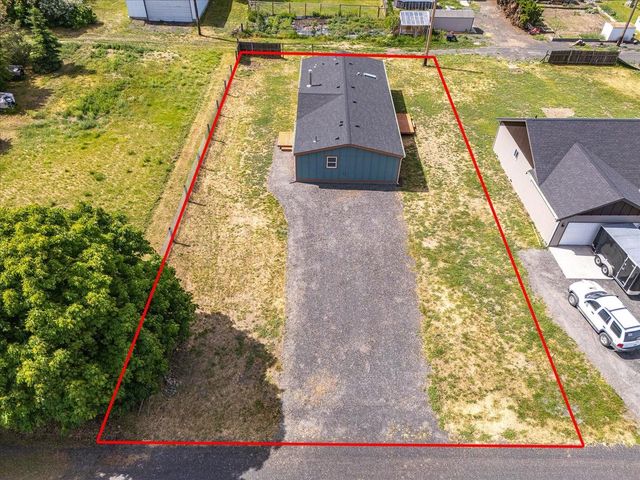 255 SW Railroad St, Creston, WA 99117