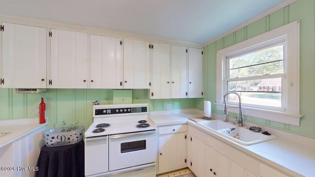 245 S Hillcrest Drive, Goldsboro, NC 27534