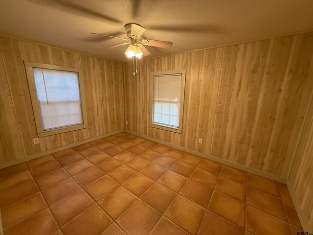 303 Jeannine St, Winnsboro, TX 75494