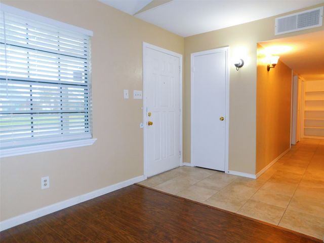 5808 Trego Circle, The Colony, TX 75056