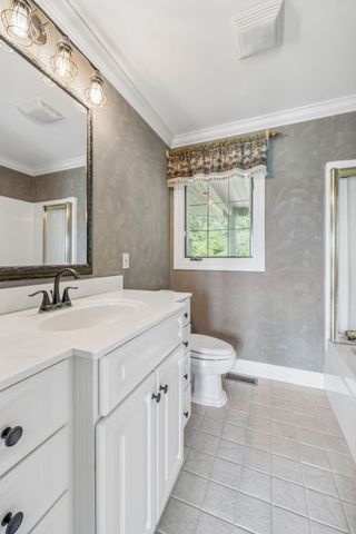 2836 Academy Rd, Lebanon, TN 37087
