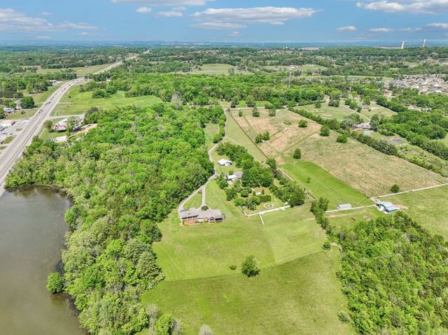 2836 Academy Rd, Lebanon, TN 37087