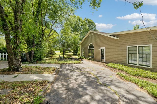2836 Academy Rd, Lebanon, TN 37087
