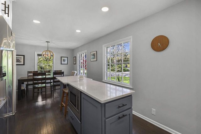 6651 Columbus Drive, Middleton, WI 53562