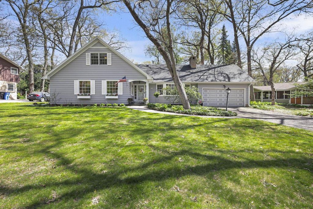 6651 Columbus Drive, Middleton, WI 53562