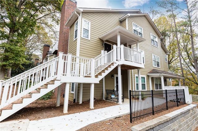 2014 River Heights SE Walk, Marietta, GA 30067