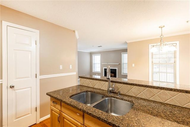2014 River Heights SE Walk, Marietta, GA 30067