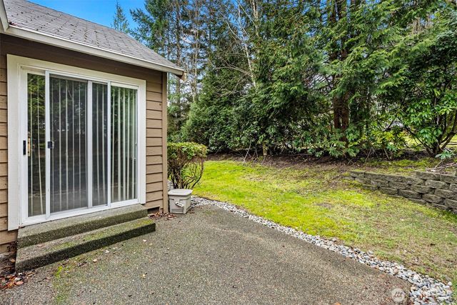 9738 Sea Isle Lane NW, Silverdale, WA 98383