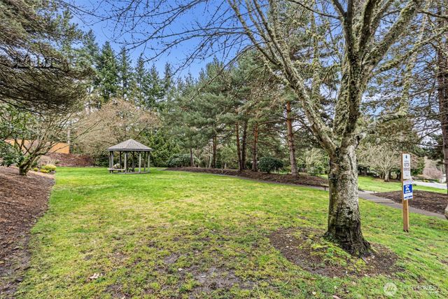 9738 Sea Isle Lane NW, Silverdale, WA 98383