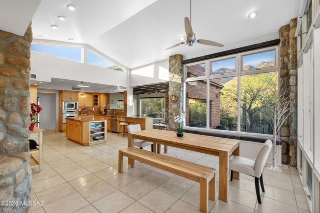 7146 N Finger Rock Place, Tucson, AZ 85718