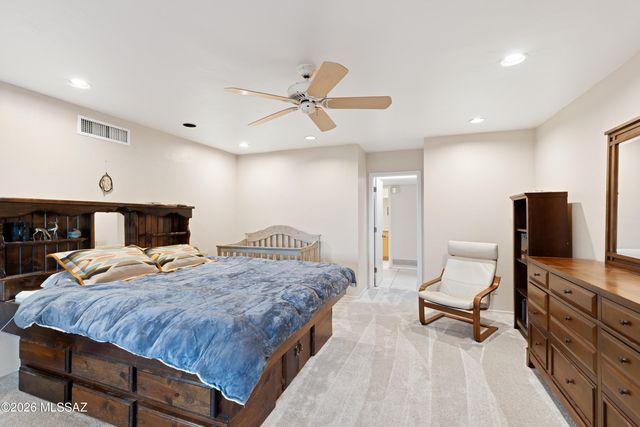 7146 N Finger Rock Place, Tucson, AZ 85718