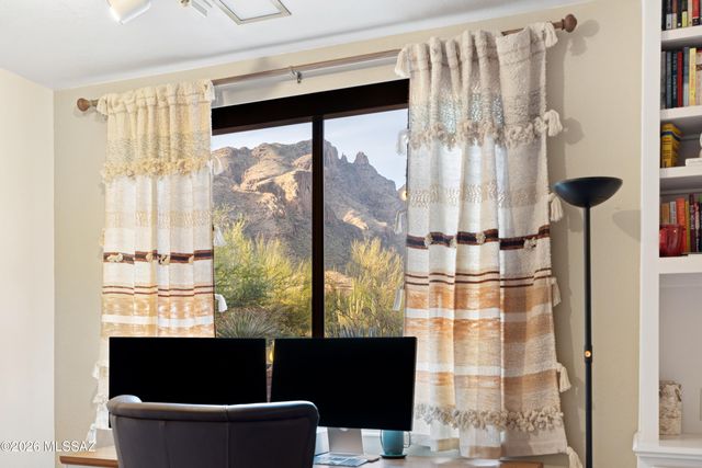 7146 N Finger Rock Place, Tucson, AZ 85718