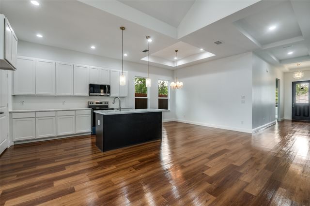 205 Fairview Street, Waxahachie, TX 75165