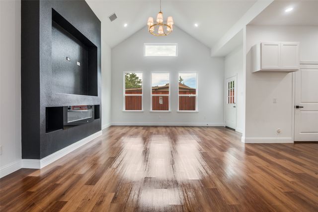 205 Fairview Street, Waxahachie, TX 75165