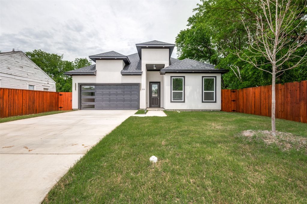 205 Fairview Street, Waxahachie, TX 75165