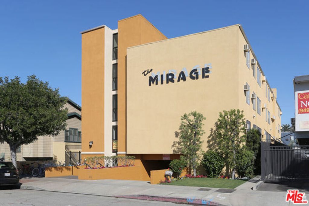 947 W 30th Street, Los Angeles, CA 90007