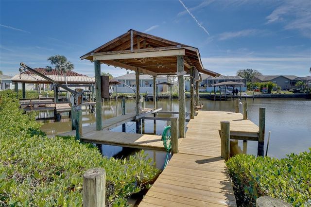 802 EAGLE LANE, Apollo Beach, FL 33572