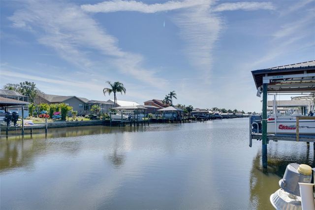 802 EAGLE LANE, Apollo Beach, FL 33572