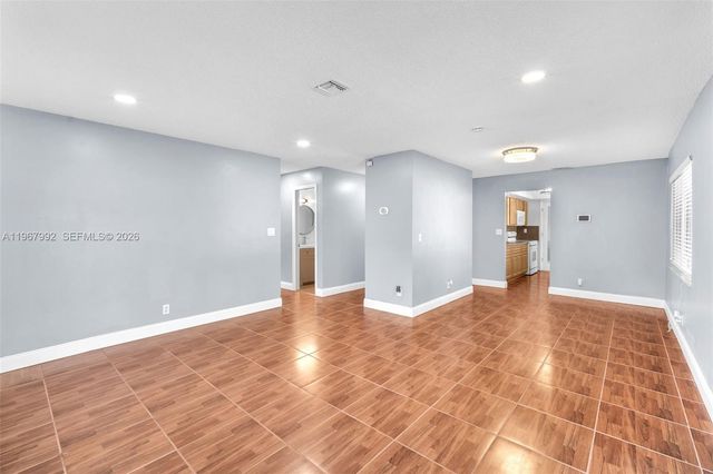 4401 NW 14th St, Lauderhill, FL 33313